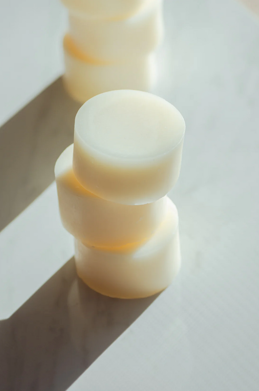 SOLIDSILK® Delicate Detangling Conditioner